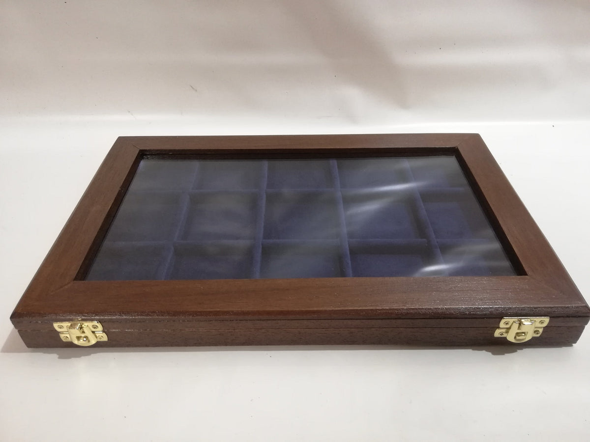 Collector's pocket watch case Coins Medals Coins & More 15 boxes 60x60