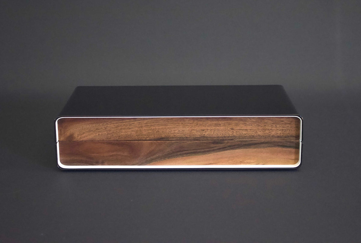 Wood Watch Box, Walnut Watch Storage Box, Modern Watch Boxes, Engraved Watchbox, Handmade Watch Case, Luxury Watch Holder, Uhrenbox,