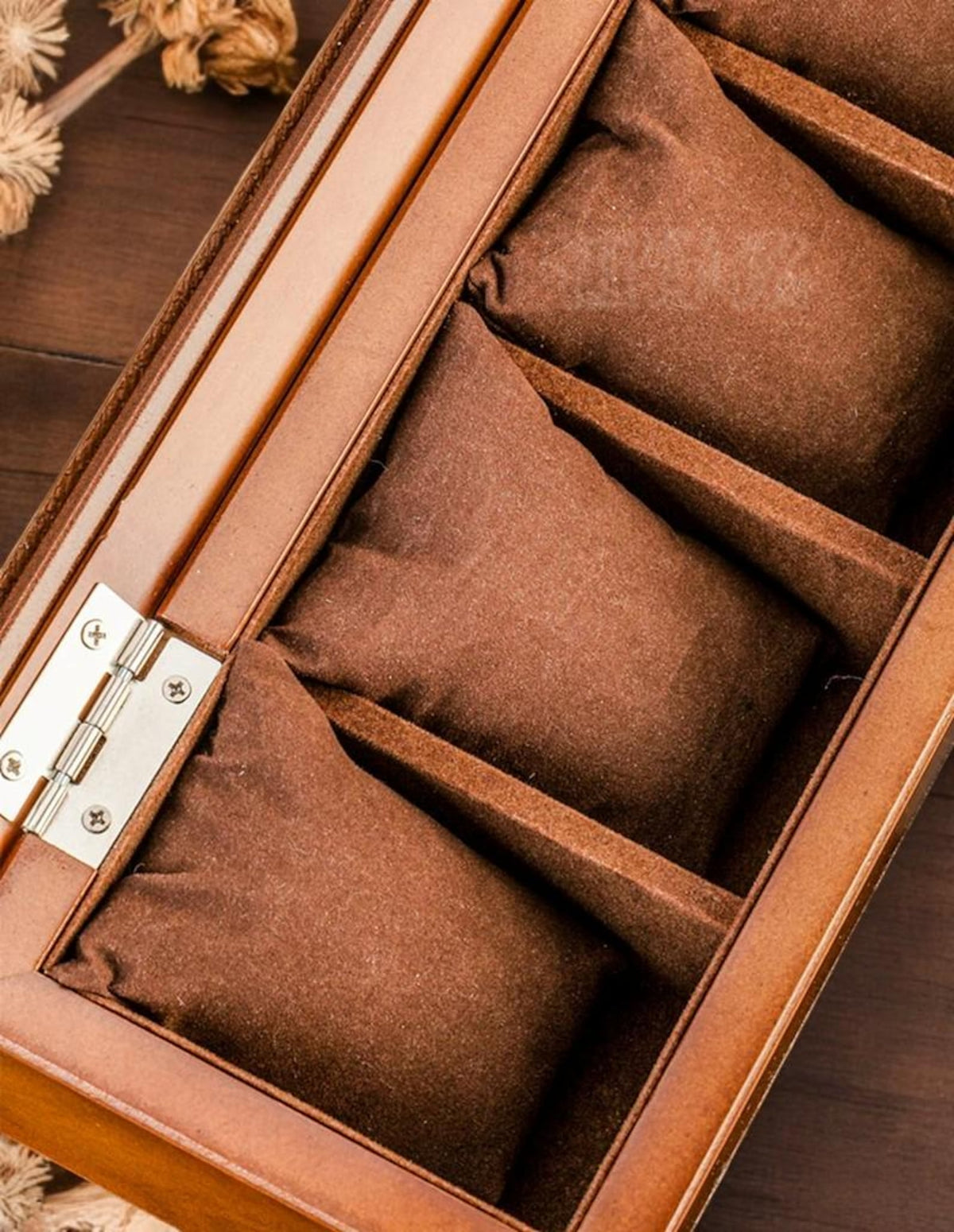 5-Slot Wood Watch Box: Luxury Display Case, Gift for Him/Her