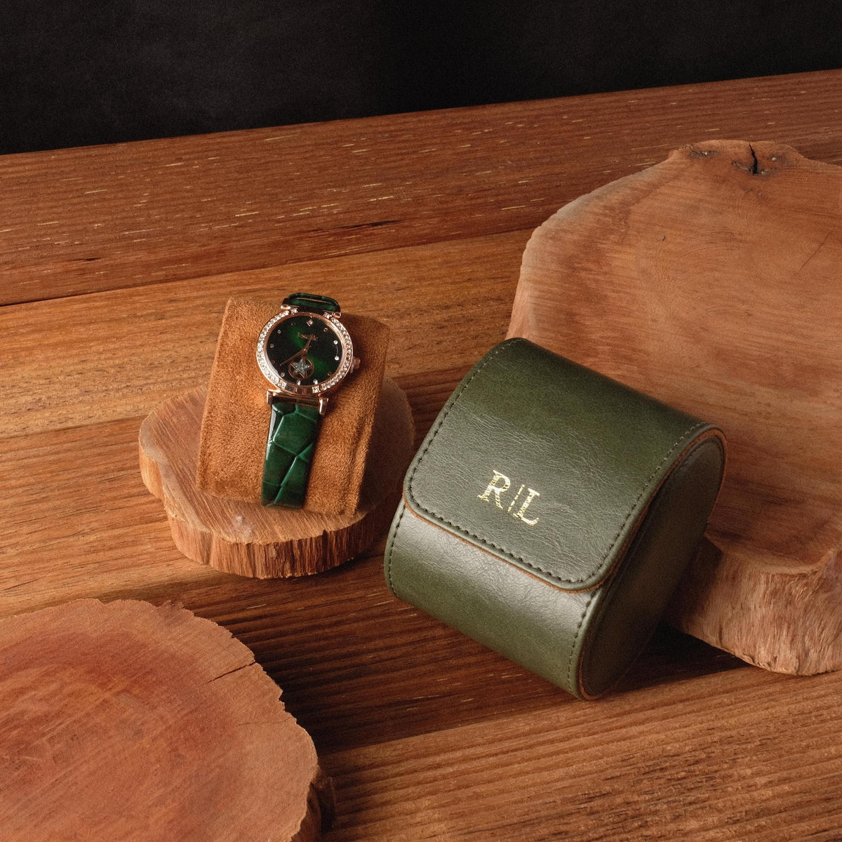 Handmade 4 Slot Travel Case for Men, Perfect Christmas & Thanksgiving Gift, Personalized Croc Pattern Vegan Leather Watch Roll, Watch Box