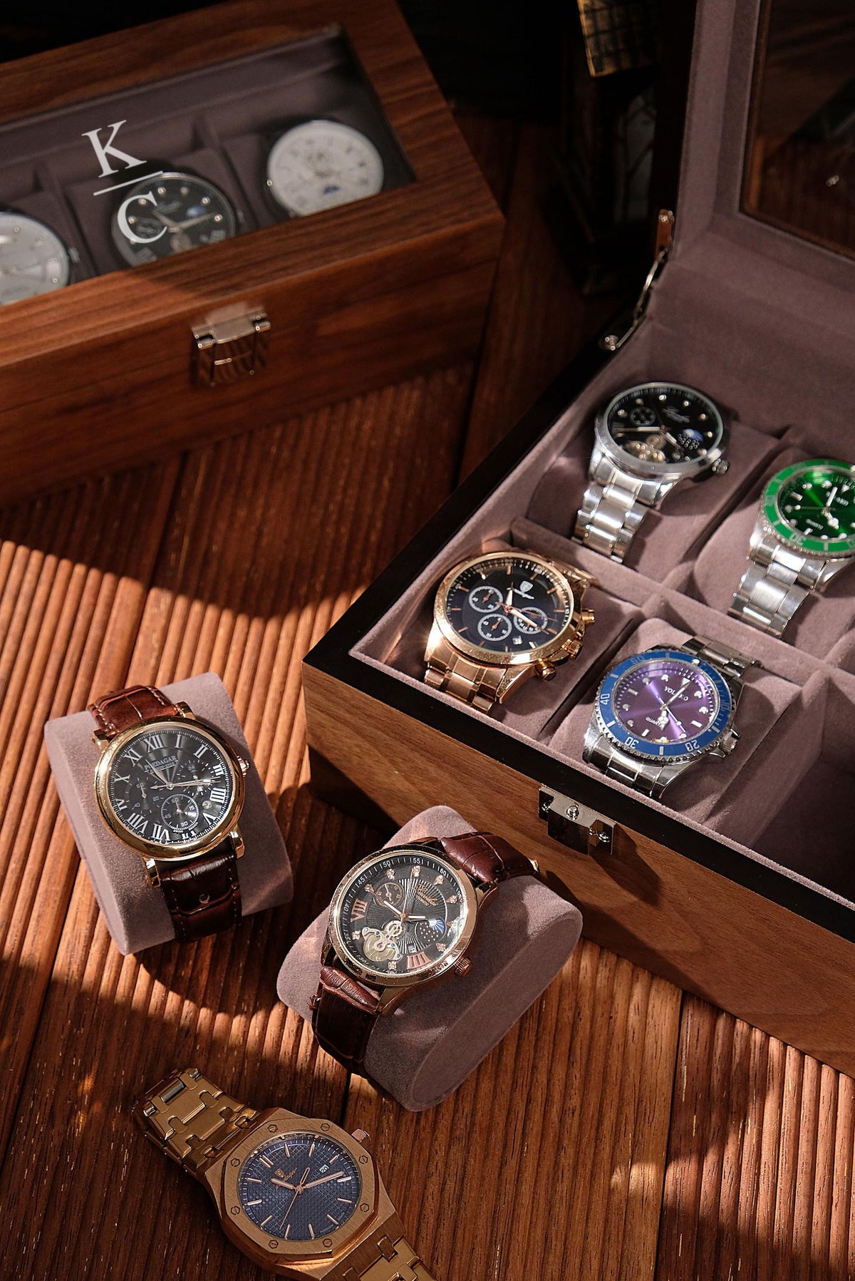 Personalized Walnut Watch Box for Men, 3 or 6 Slot Wooden Watch Organizer with Glass Top, Engraved Gift for Husband Dad