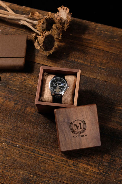 Personalized watch Box, Walnut Wood Watch case, Watch Storage box, Men's Watch Case, groomsmen gifts, Christmas gift, bride groom gifts