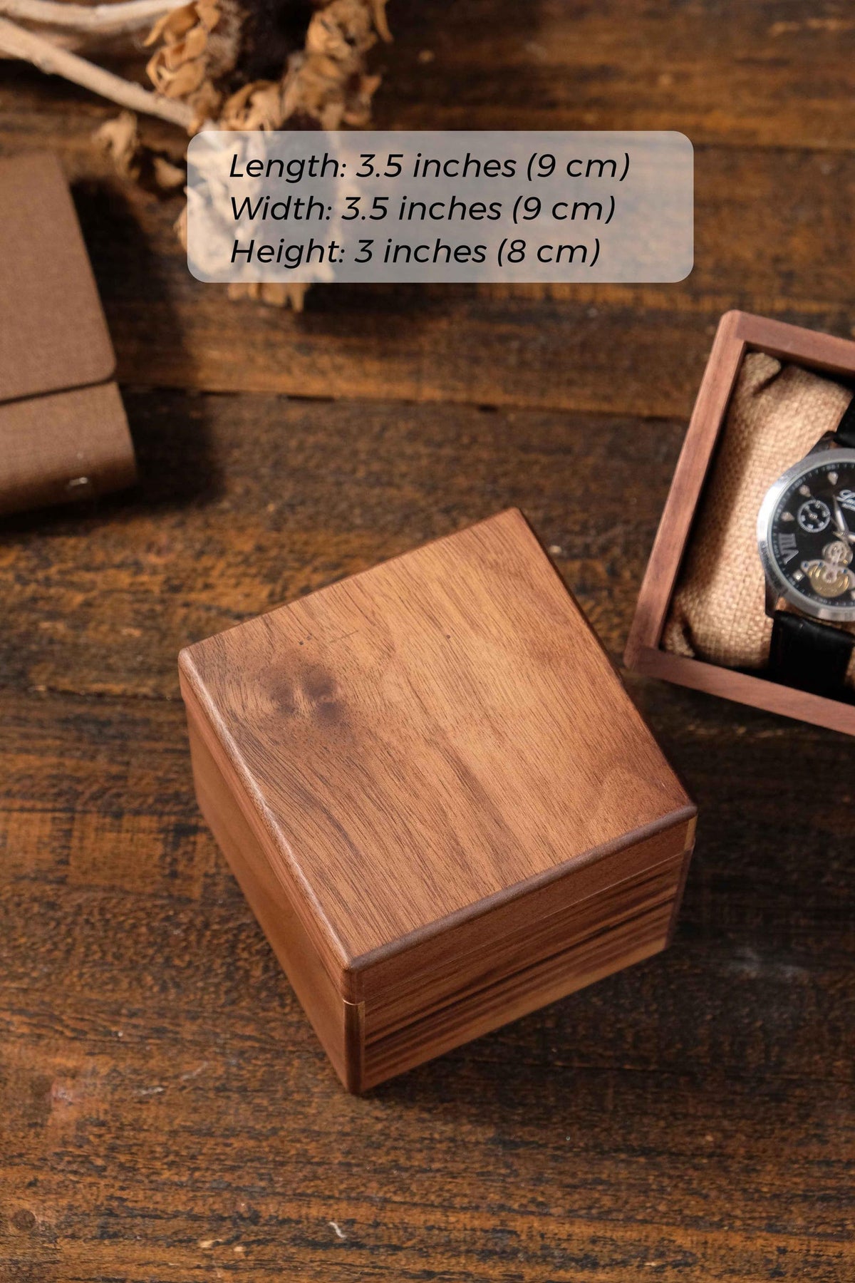 Personalized watch Box, Walnut Wood Watch case, Watch Storage box, Men's Watch Case, groomsmen gifts, Christmas gift, bride groom gifts