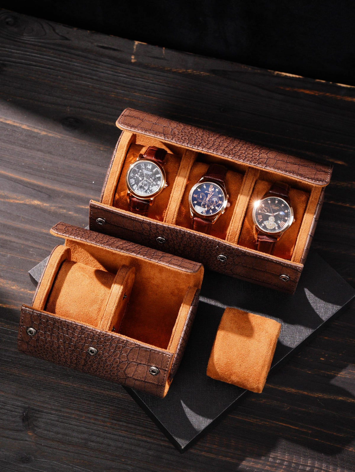 Personalized vegan leather watch box, brown roll-up watch case with vegan leather effect, Vegan Leather Watch Box, gift for men