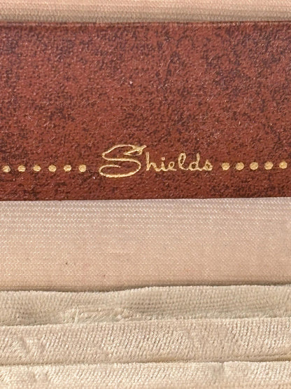 Shields clamshell Jewelry Case Brown Vinyl W/ Cream Velvet Interior 9-3/4” long x 3-7/8” wide x 1-5/8” deep Watch Holder Cufflink Storage