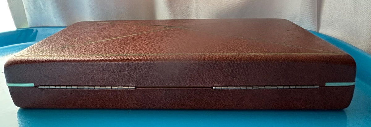 Shields clamshell Jewelry Case Brown Vinyl W/ Cream Velvet Interior 9-3/4” long x 3-7/8” wide x 1-5/8” deep Watch Holder Cufflink Storage