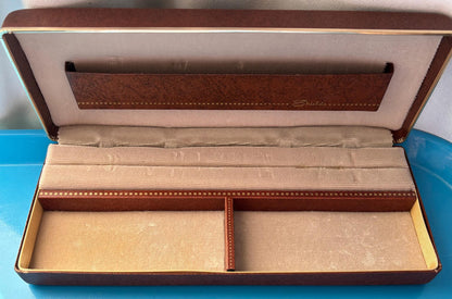 Shields clamshell Jewelry Case Brown Vinyl W/ Cream Velvet Interior 9-3/4” long x 3-7/8” wide x 1-5/8” deep Watch Holder Cufflink Storage