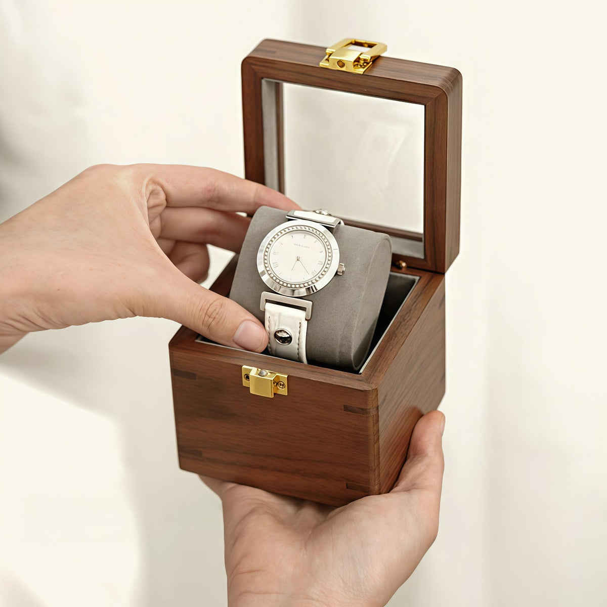 Walnut Wood Single Watch Box with Glass Lid, Luxury Watch Display Case, Handmade Wooden Watch Organizer, Gift for Men Husband Anniversary