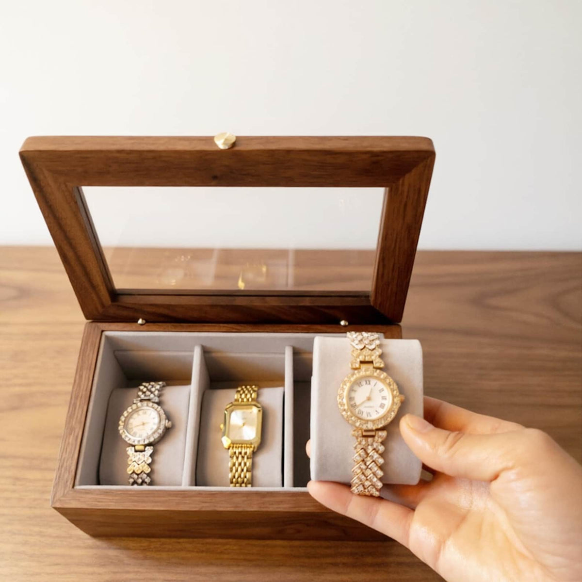 Engrave Walnut Wood Watch Box: 3/5 Slot Watch Display Case