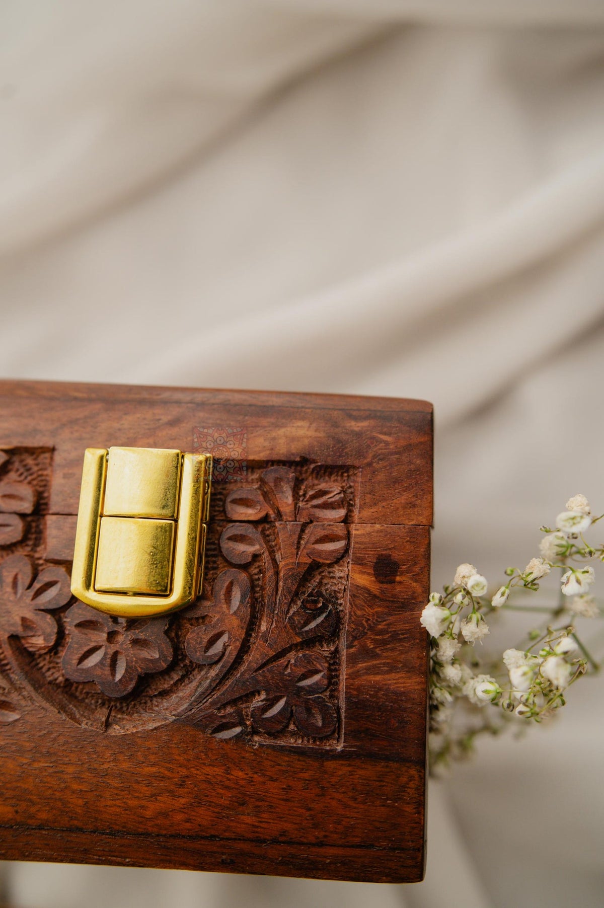 Engraved Wooden Watch Box With Lock: 1 Slot Jewelry Organizer & Special Gift for Loved Ones