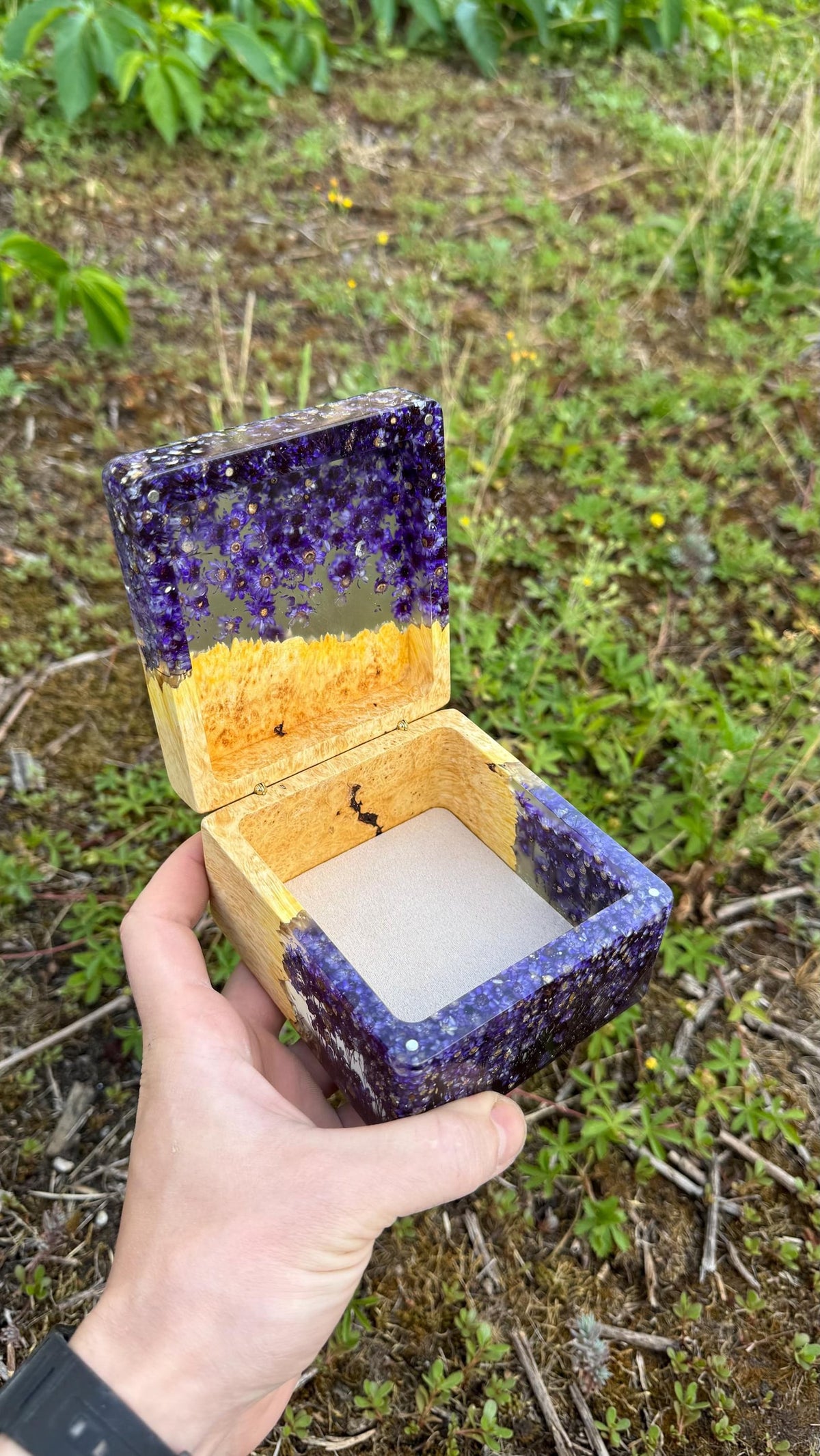 Personalized Resin Watch Box, Engraved Wooden Watch Case, Luxury Gift for Husband, Dad, Grandpa, Brother or Boss
