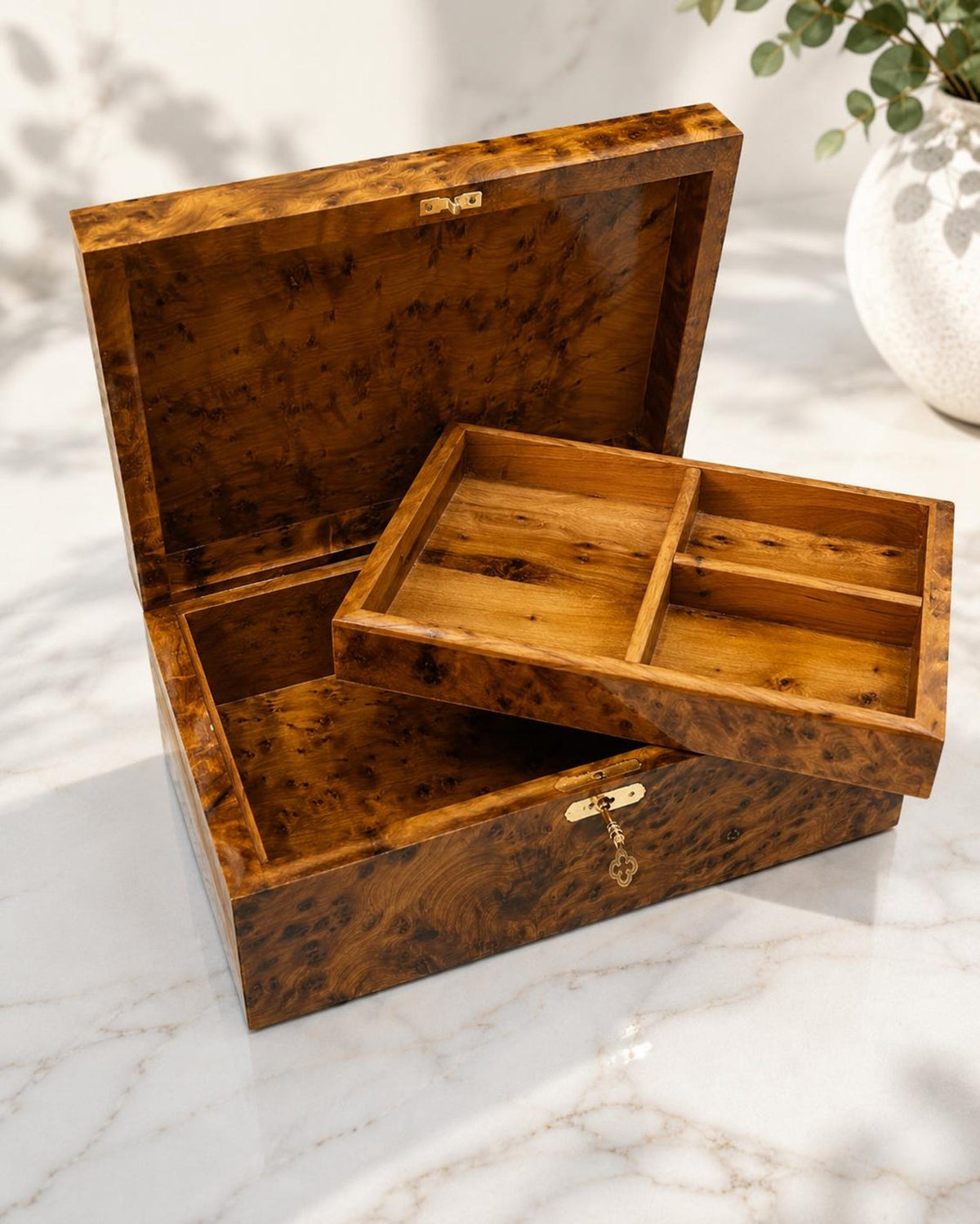 Large Thuya Wood Jewelry Box with Key – 26cm Lockable Valet & Watch Storage – Minimalist Burl Wood Keepsake – Luxury Gift