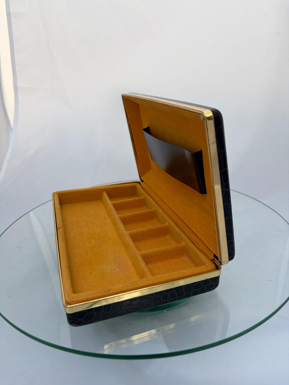 Vintage Man's MCM Jewelry Tia Clip Culfflink Watch Box .