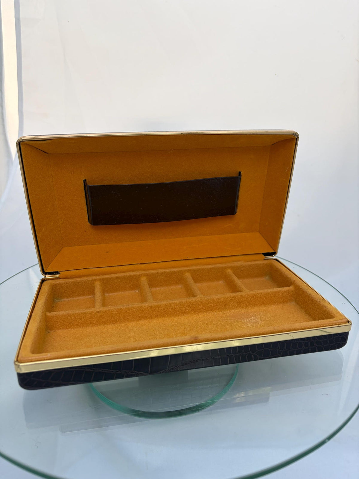 Vintage Man's MCM Jewelry Tia Clip Culfflink Watch Box .